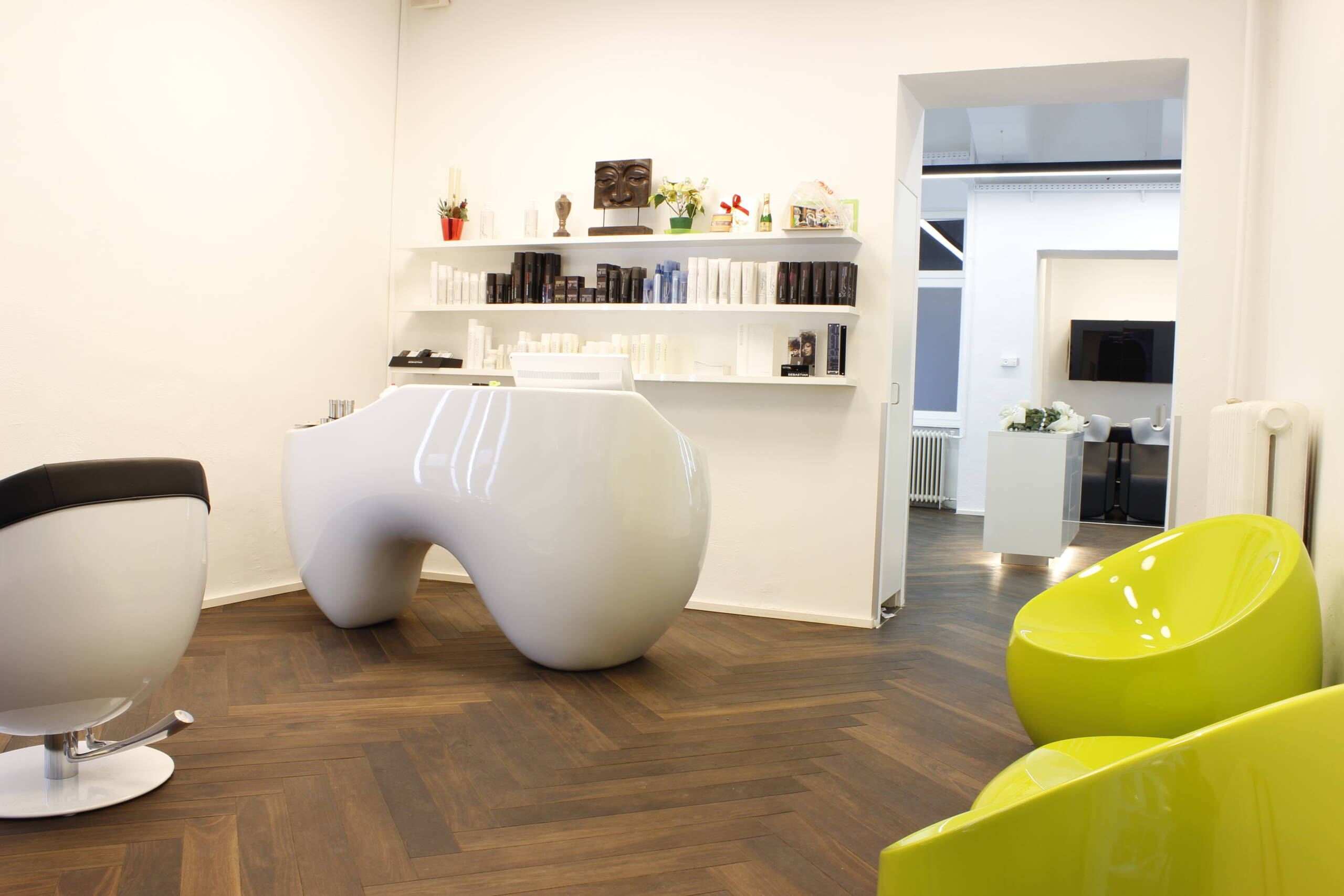 Zeichners-Haircut_la-max-salondesign-2-1-1